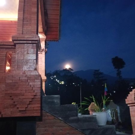 Villa Pringgitan 타왕만구 외부 사진